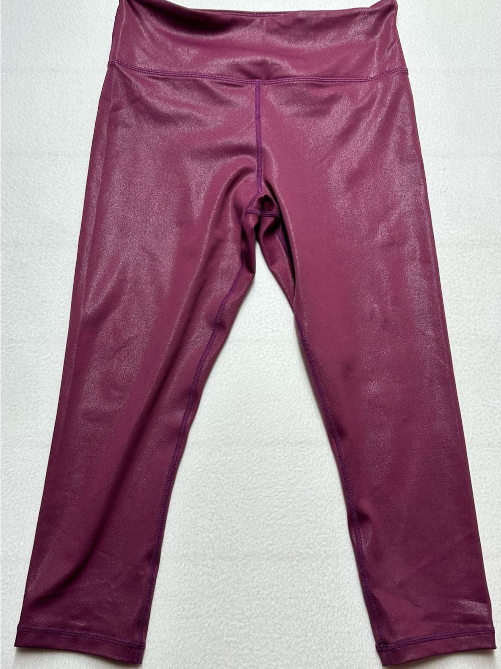 ZYIA Active Women’s 8-10 Burgundy Shimmer High Rise Capri Leggings 22” Inseam